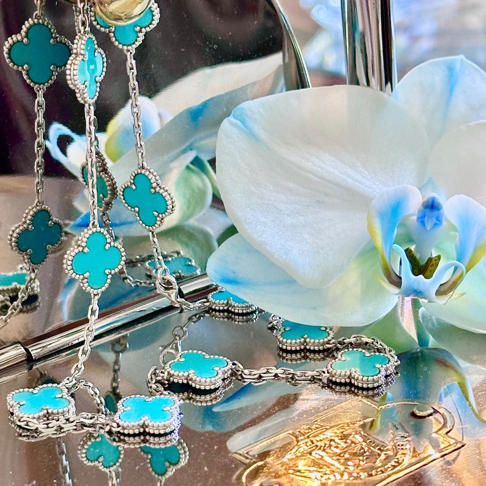 Van Cleef & Arpels White Gold Turquoise 10 Motif Necklace